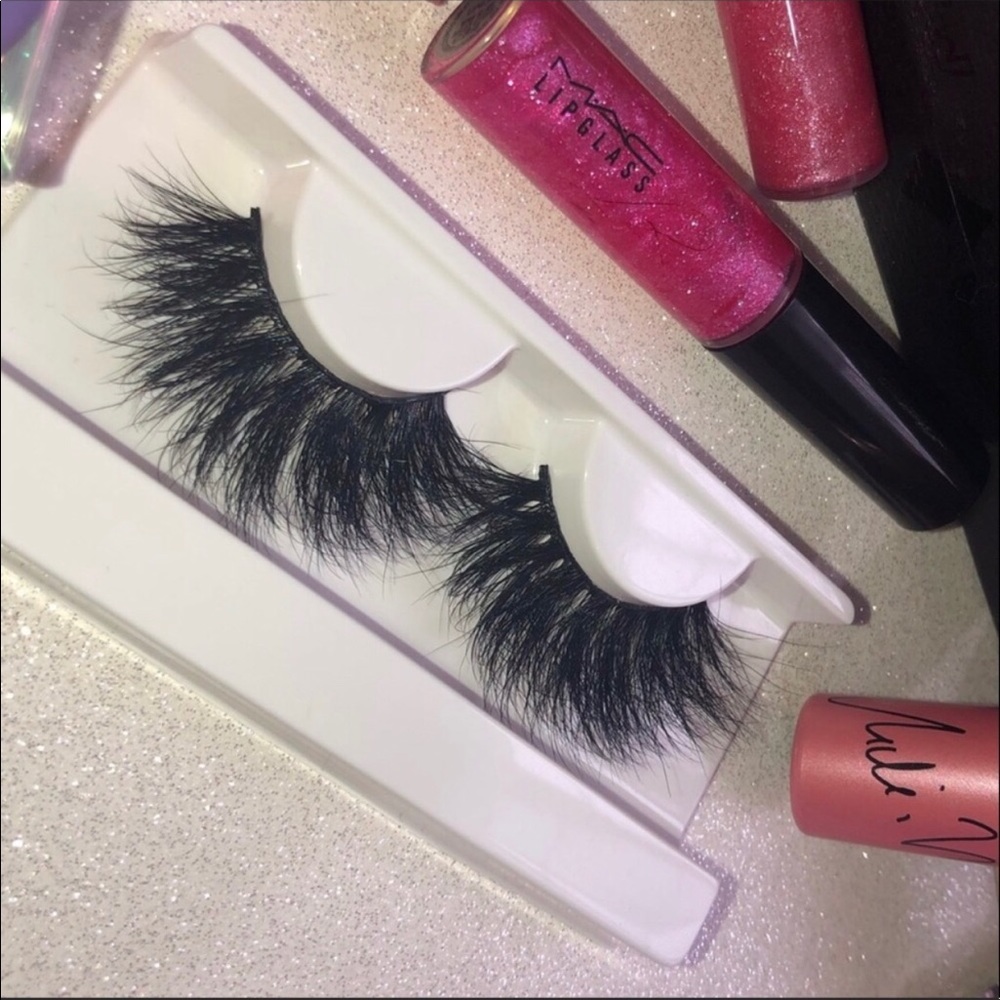 New Siberian Mink Wispy Luxurious Lashes 25mm